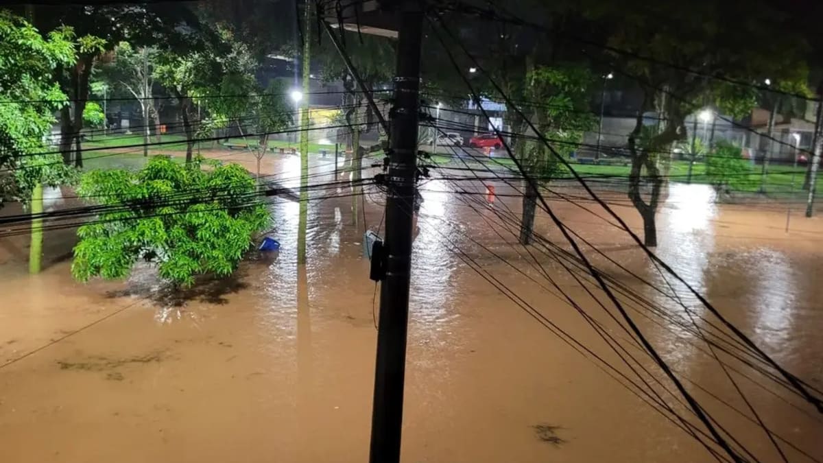 Temporal em Juiz de Fora deixa 24 mortos e centenas de desabrigados