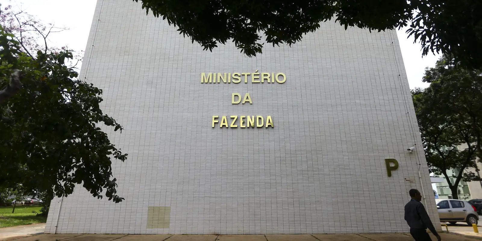 Haddad define saída da Fazenda