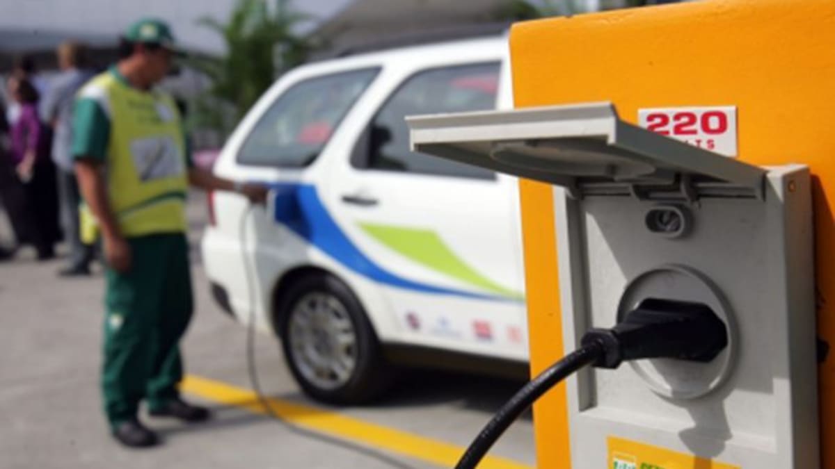 Assembleia Legislativa do ES aprova urgência para projeto que regula pontos de carregamento de veículos elétricos em condomínios