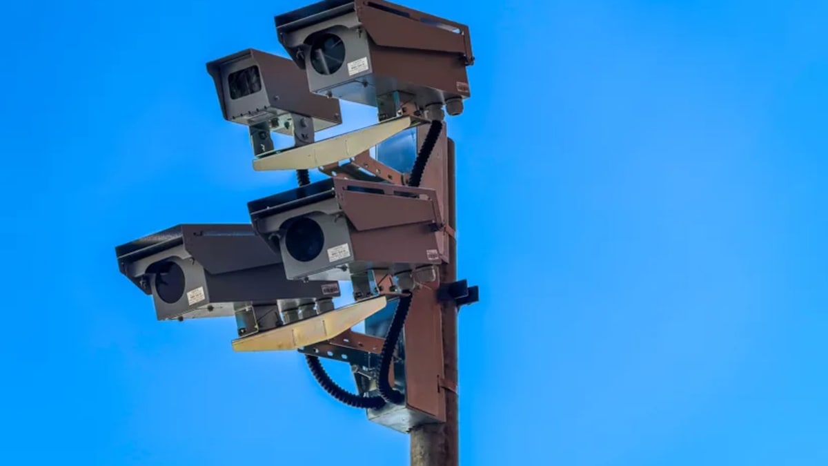 Porto Alegre inicia monitoramento de detectores de avanço de sinal em dois cruzamentos