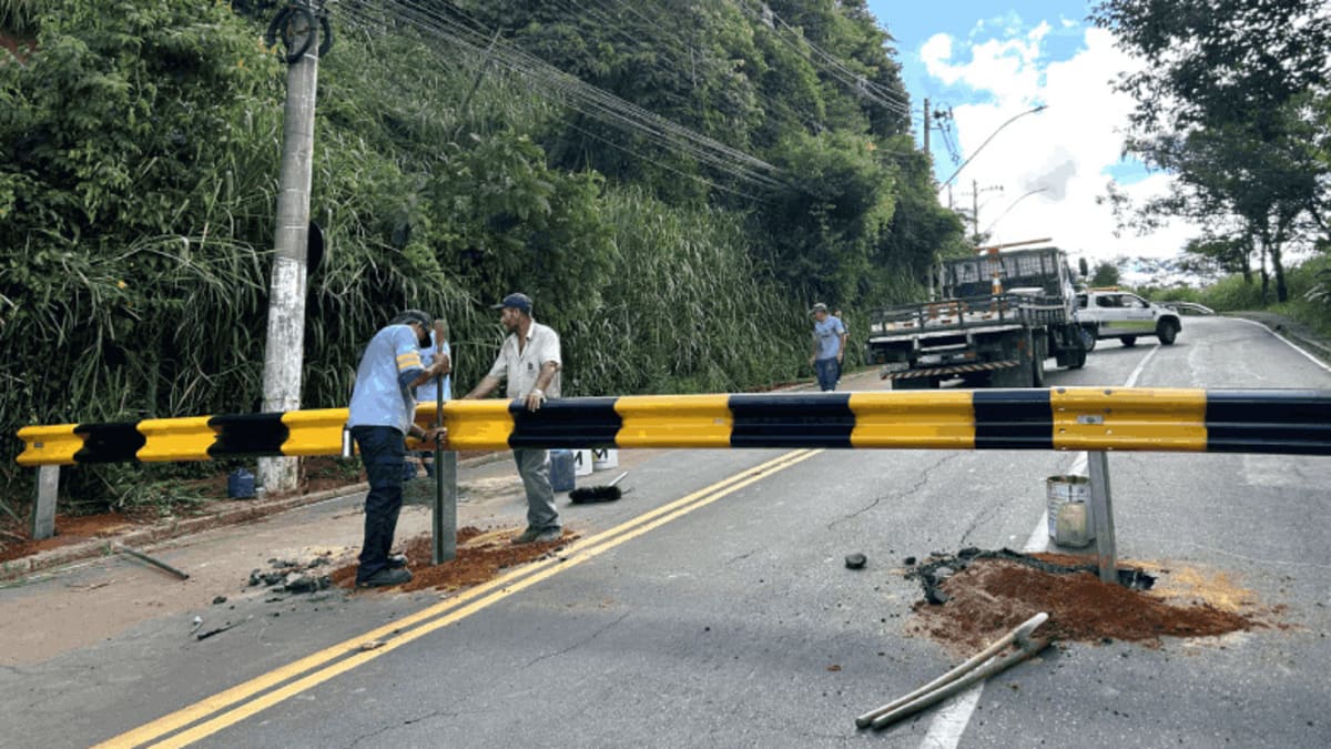 Prefeitura de Juiz de Fora interdita vias por risco após fortes chuvas