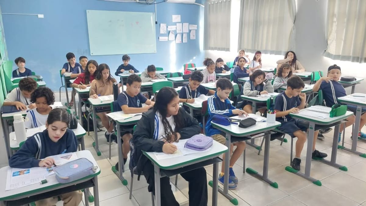 Censo Escolar 2025 registra queda nas matrículas e avanço na conectividade das escolas