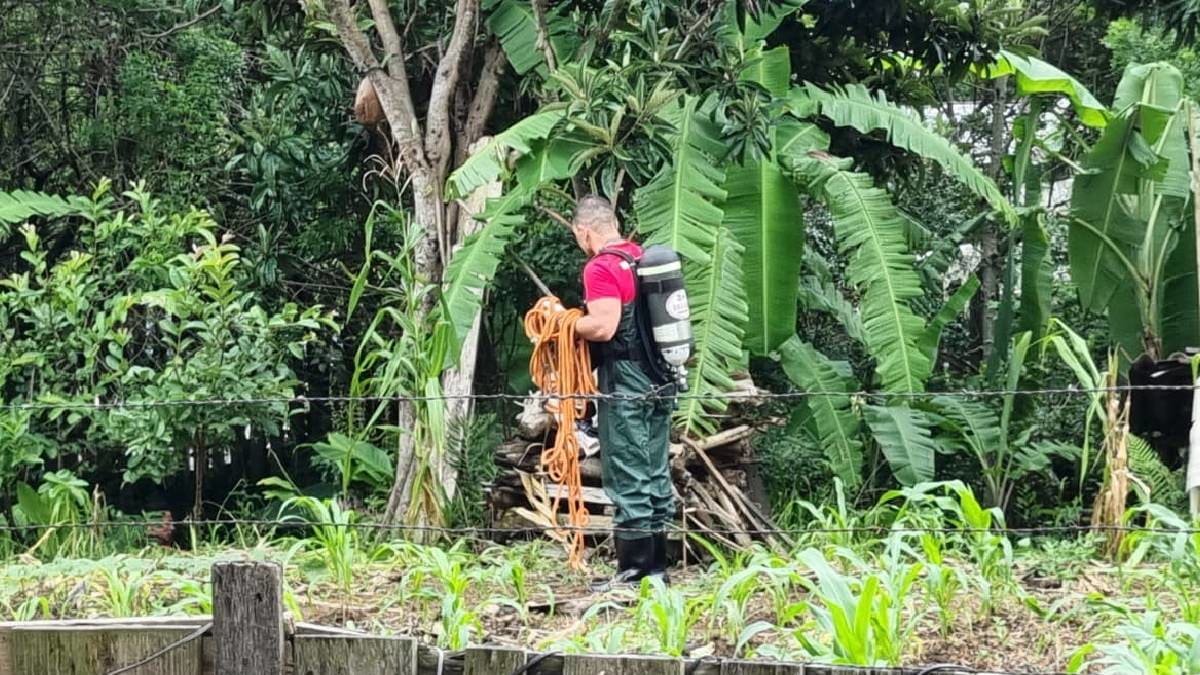 Corpo com sinais de violência é encontrado em terreno baldio no Tatuquara