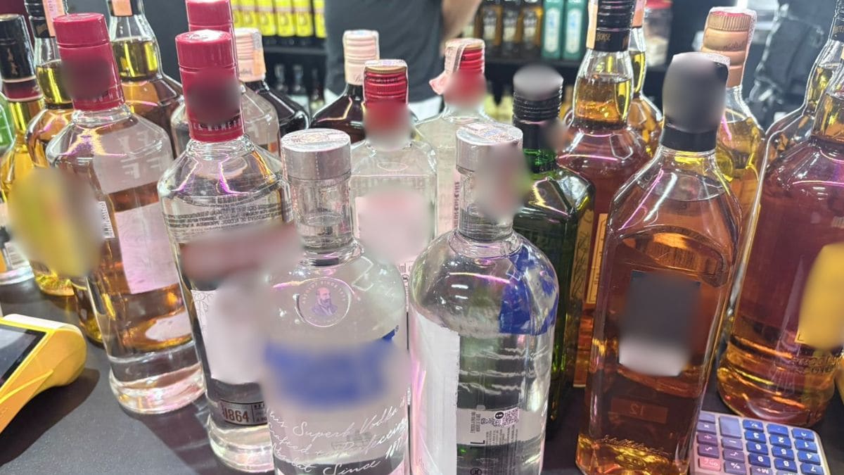 Dona de distribuidora é presa suspeita de vender bebidas falsificadas no Tatuquara