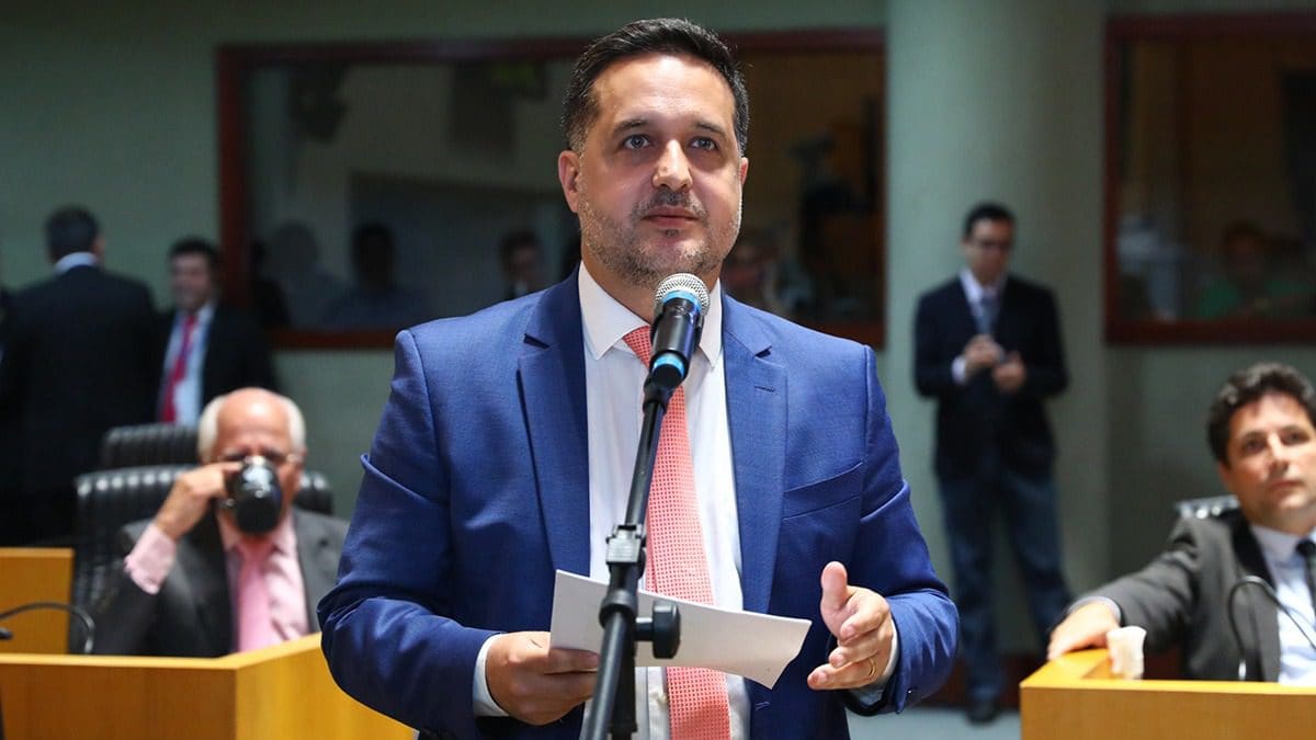 Deputado Fabrício Gandini critica reajuste de pedágio em trechos sem obras no Norte do ES