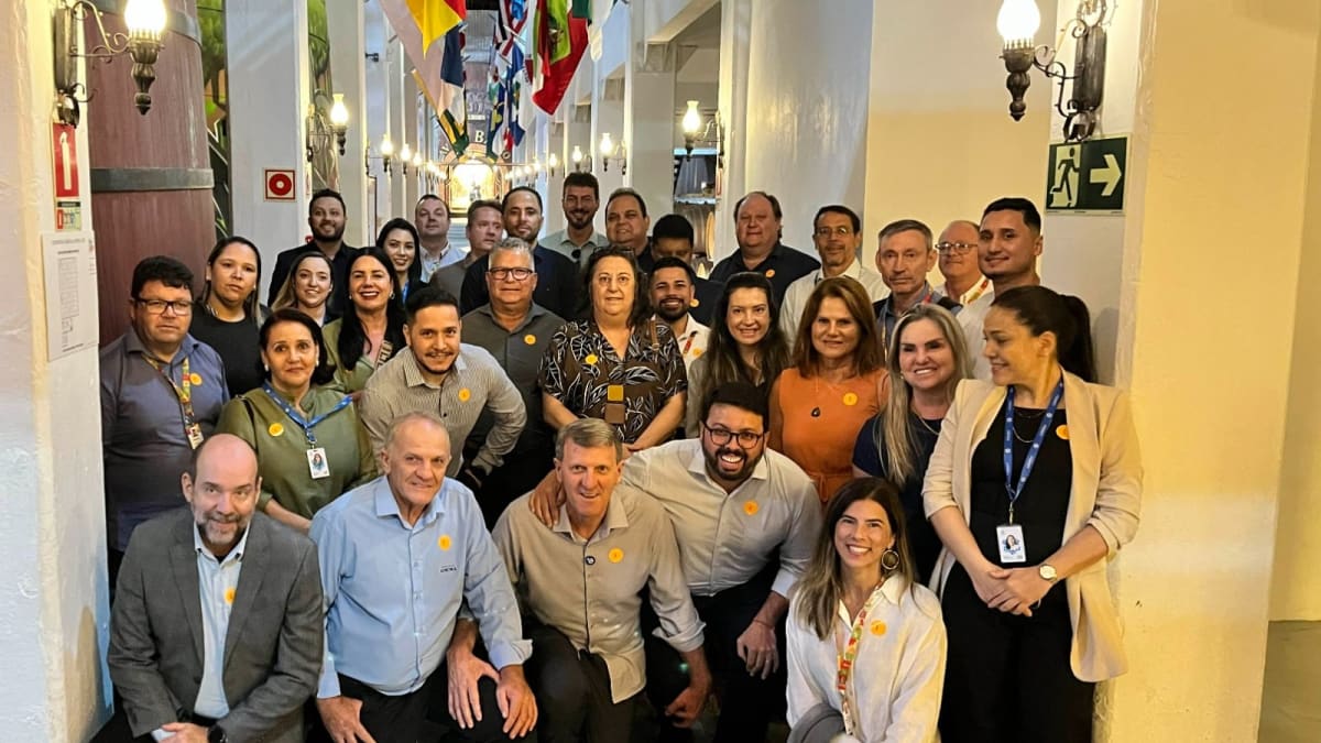 Vinícola Aurora é destaque com programa de boas práticas agrícolas em visita técnica