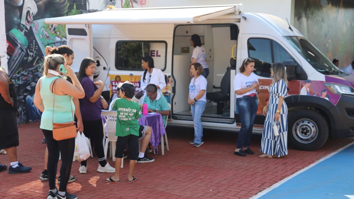 Ribeirão das Neves realiza Dia D contra a dengue com mutirão e vacinação