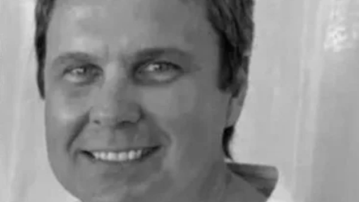 Motorista morre em colisão contra muro em Gaspar