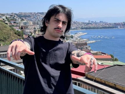 Justiça condena youtuber Orochinho a indenizar mãe e bebê por vídeo com ofensas