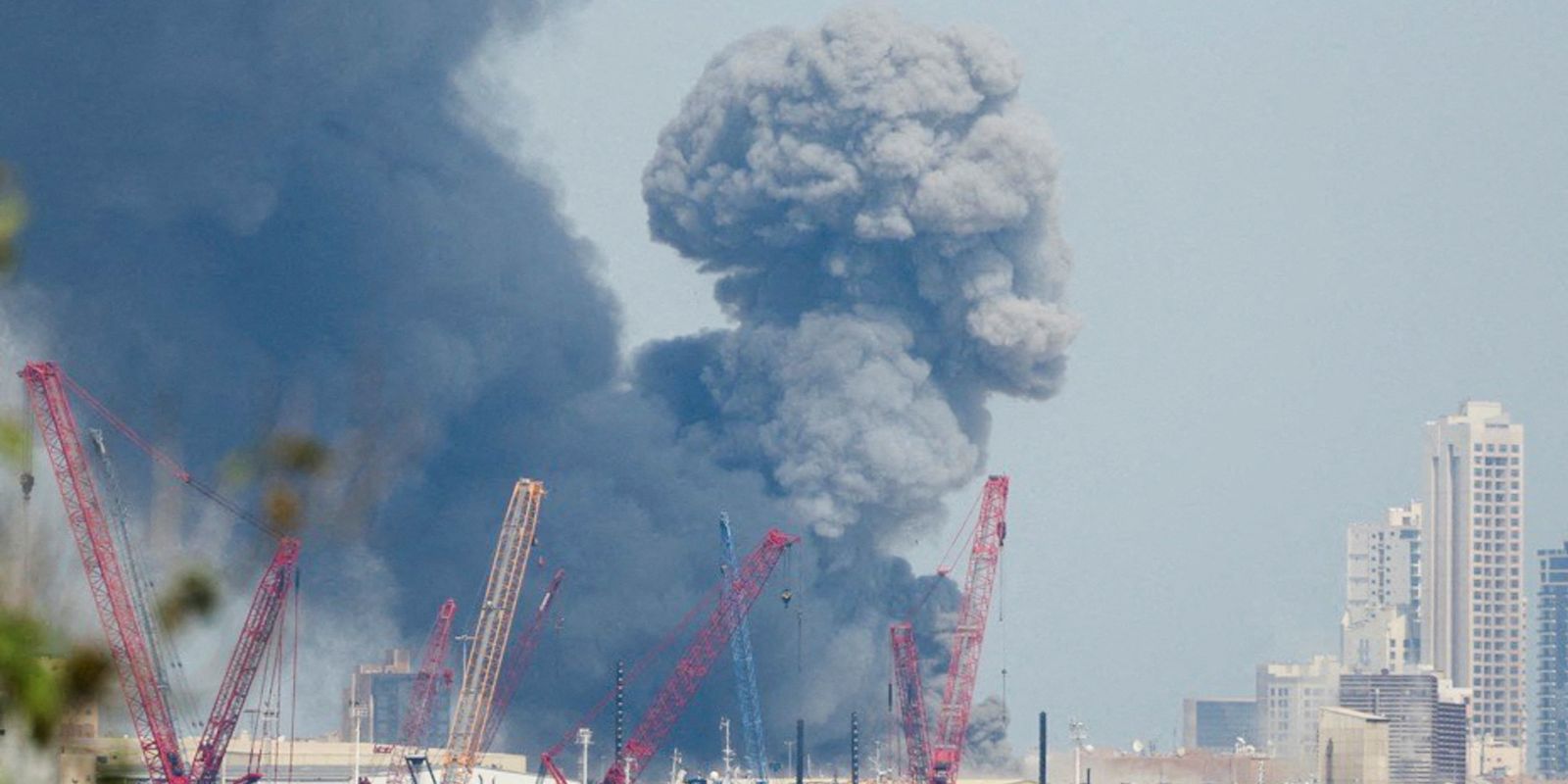 Israel lança ataque contra Irã e declara emergência especial