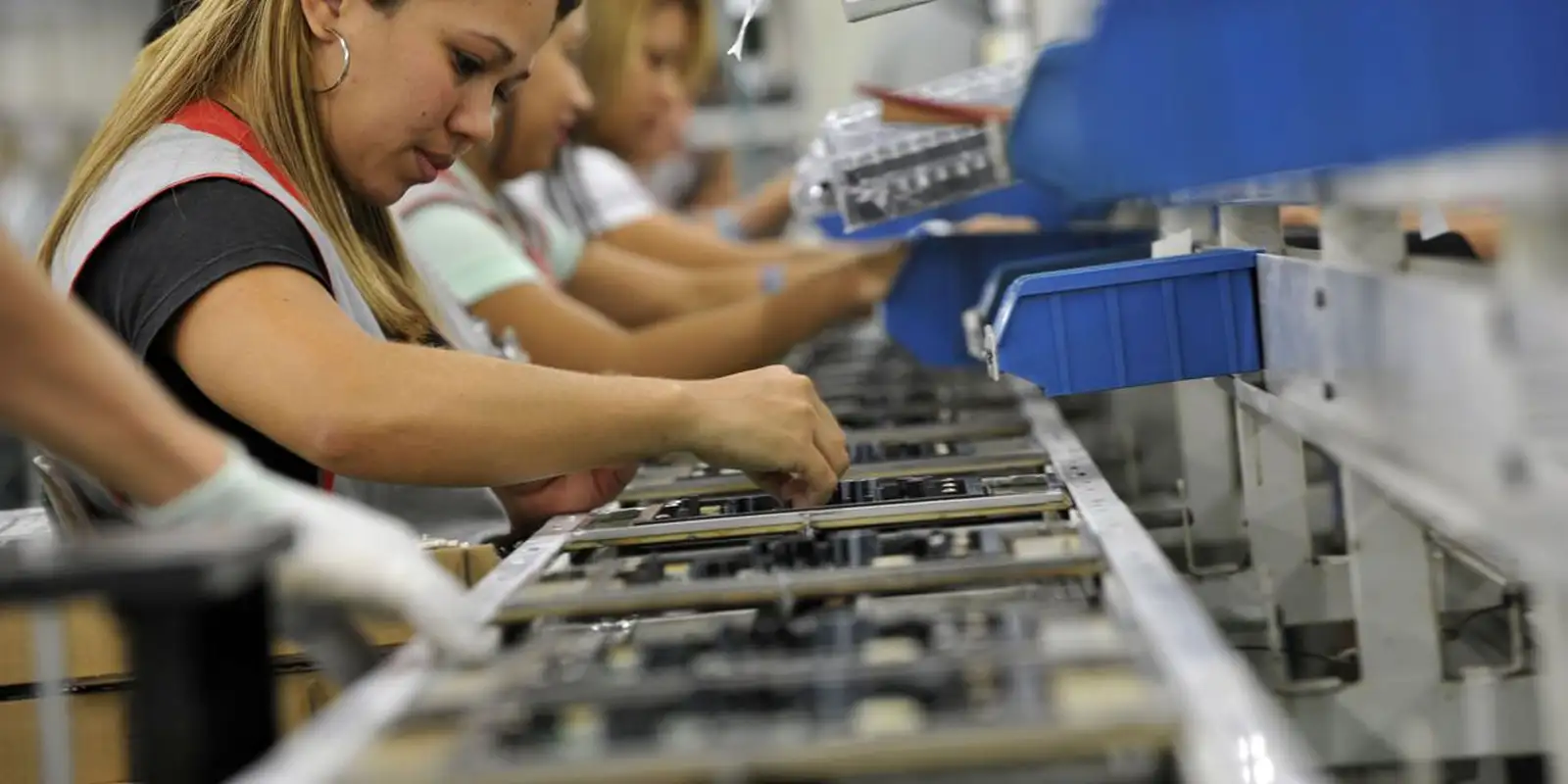 Governo revisa tarifas de importação de smartphones e eletroeletrônicos