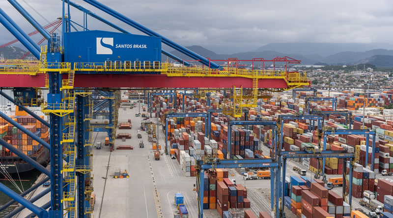 Santos Brasil inicia novo serviço Ásia-América do Sul no Tecon Santos