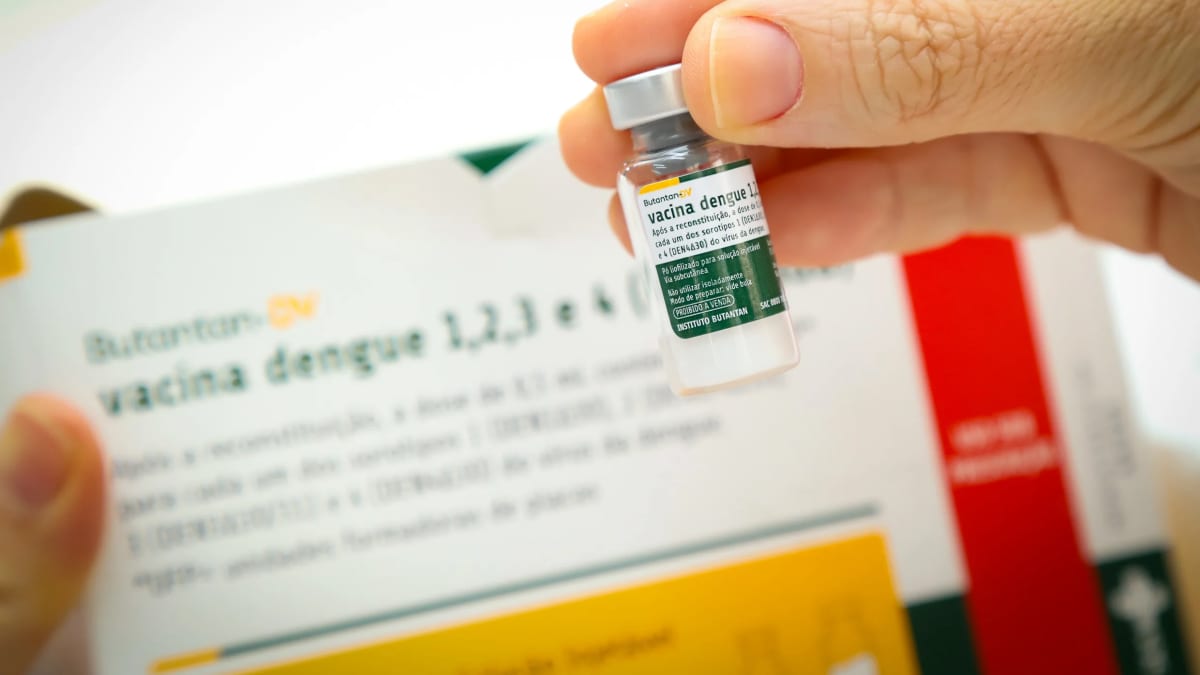 Porto Alegre inicia vacinação contra dengue para profissionais da Atenção Primária à Saúde