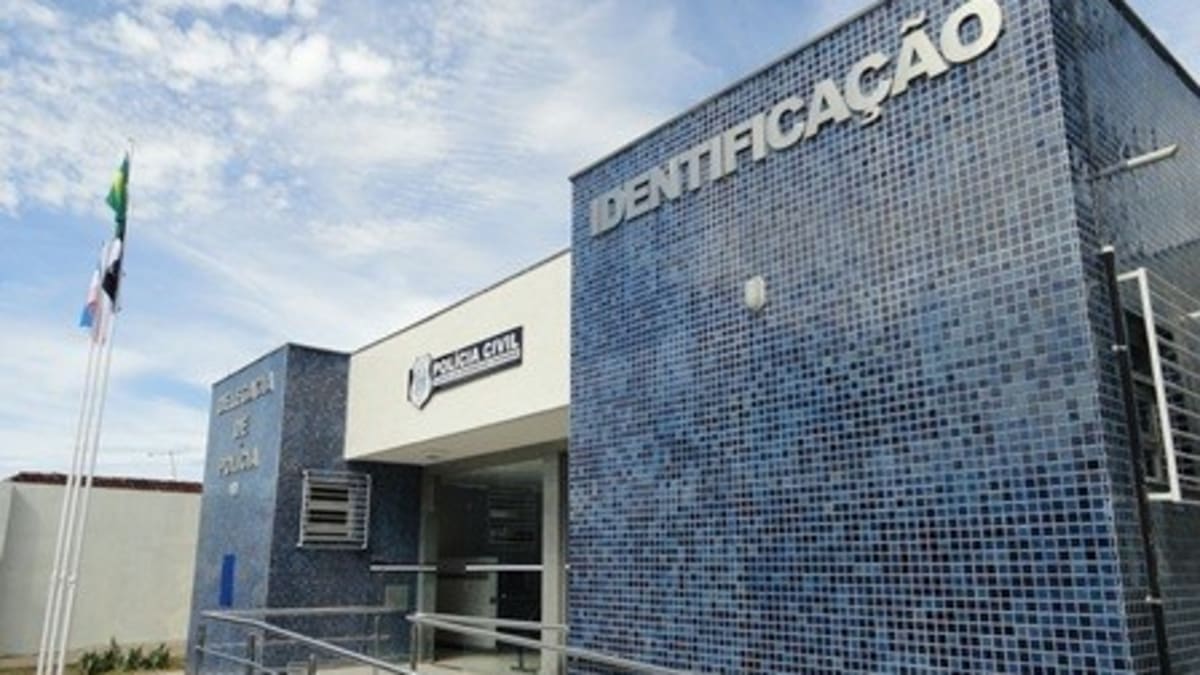 Mulher é presa em flagrante por agressão e extorsão contra idosa em Itapemirim