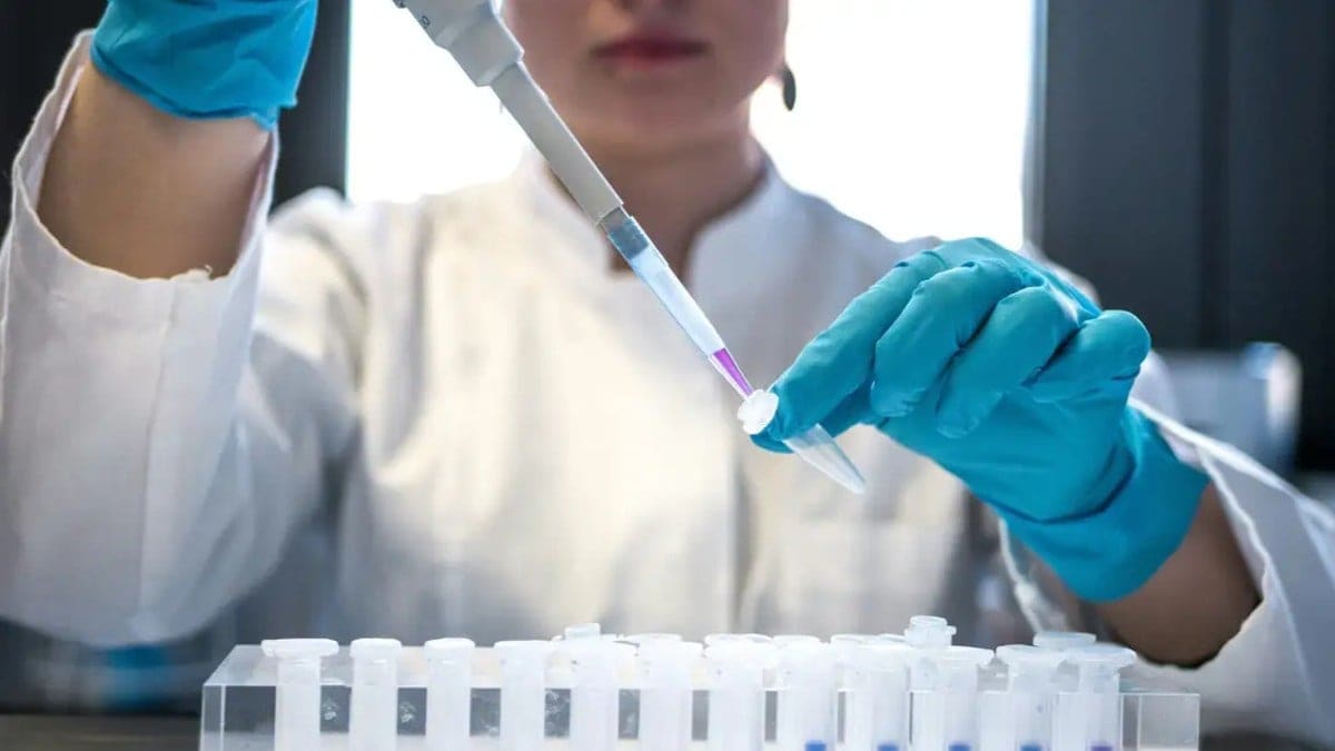 Projeto de lei propõe uso experimental da polilaminina no SUS do Paraná