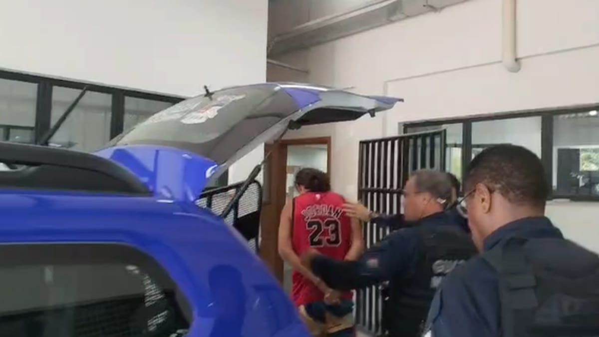 Homem é detido após confusão em ônibus no bairro Jucutuquara, Vitória