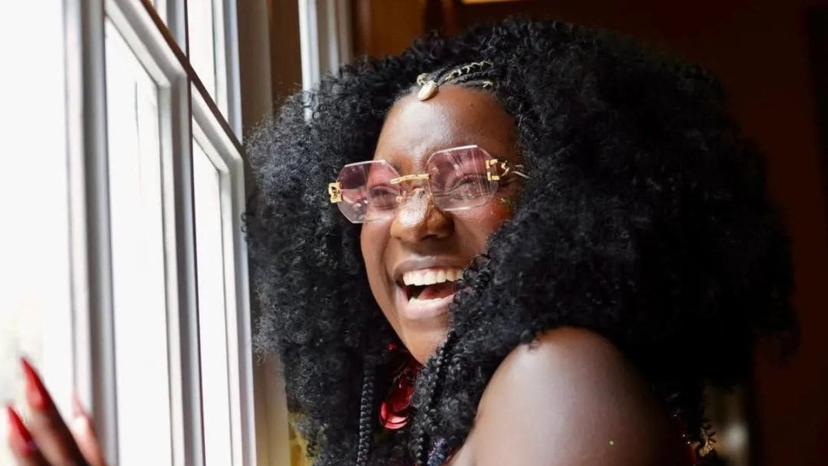 Sambista Adriana Araújo morre aos 49 anos vítima de aneurisma cerebral