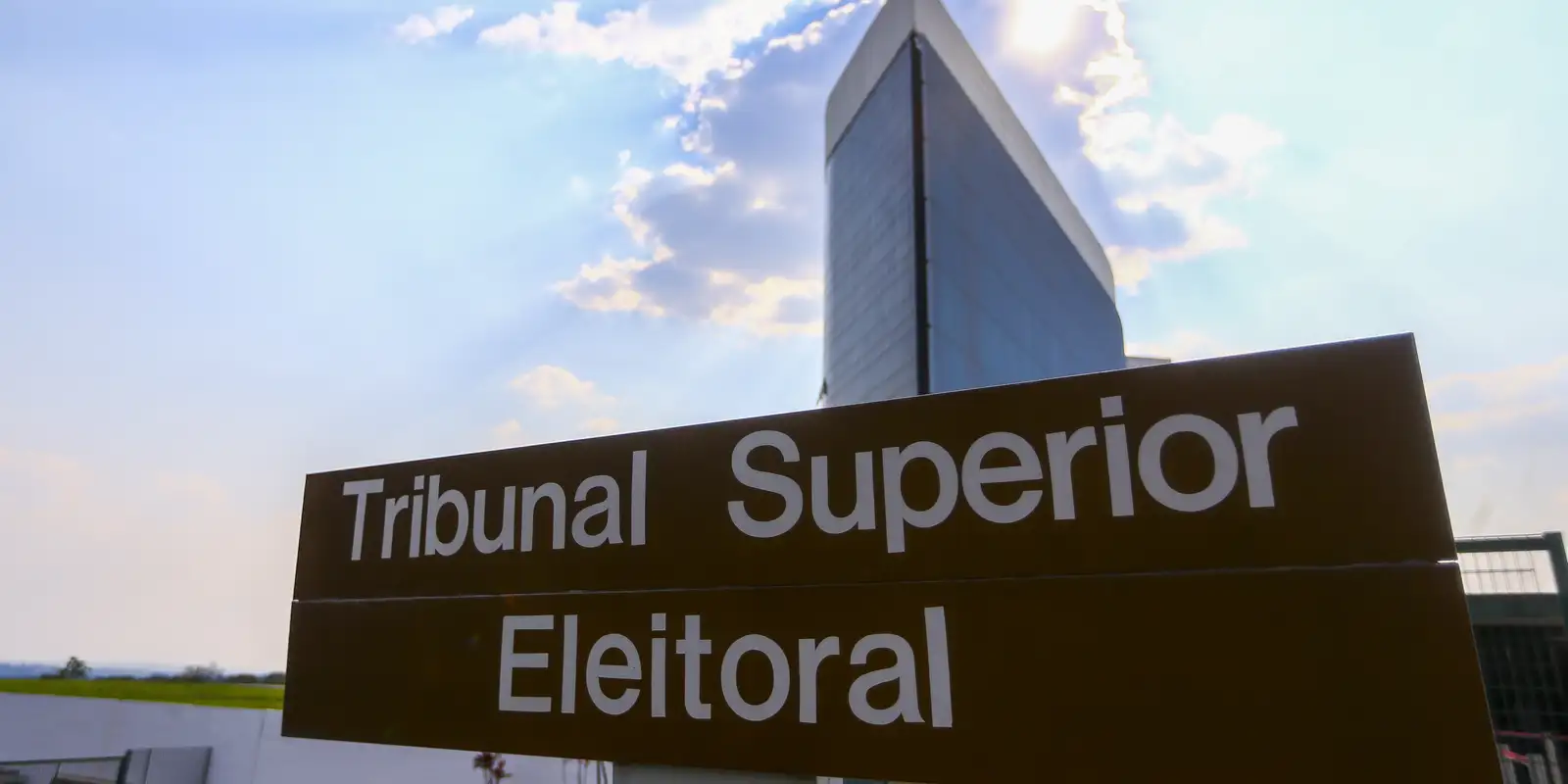 TSE define regras para uso de inteligência artificial nas eleições