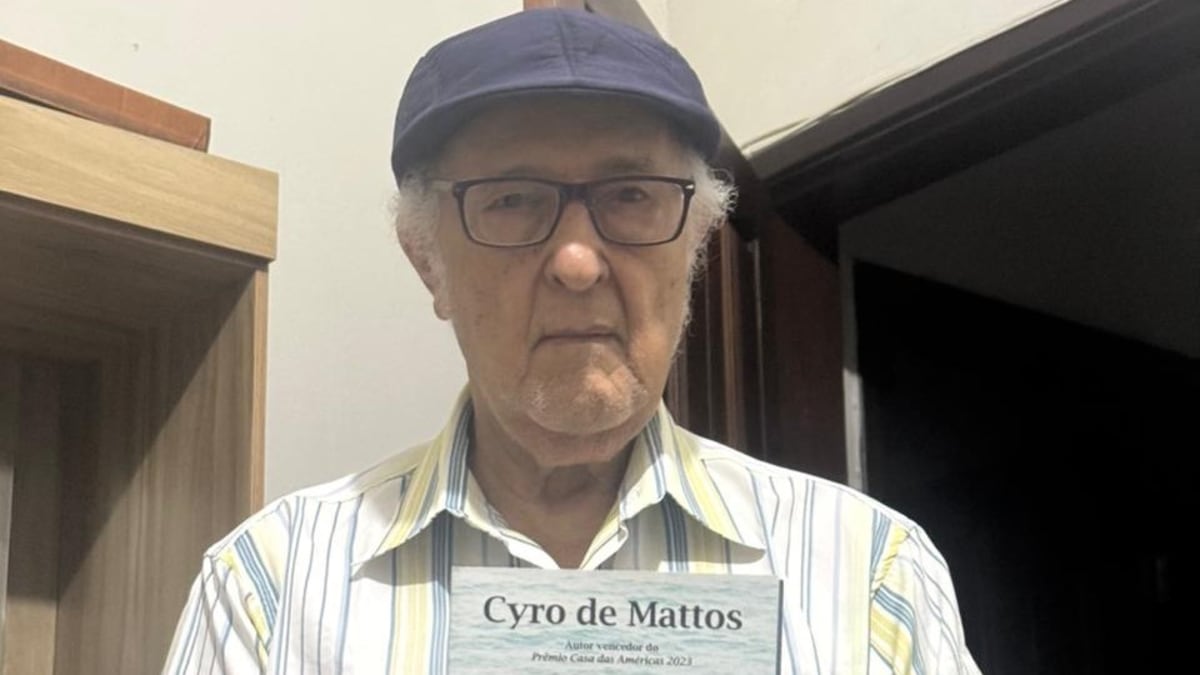 Cyro Mattos lança 'Mares de Ilhéus', livro que reúne memória e ficção sobre o litoral sul-baiano