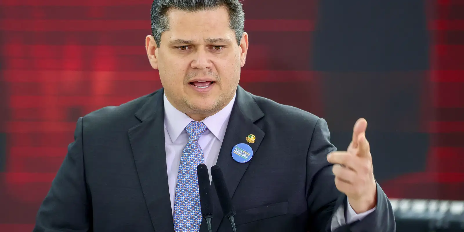 Davi Alcolumbre mantém requerimentos da CPMI do INSS