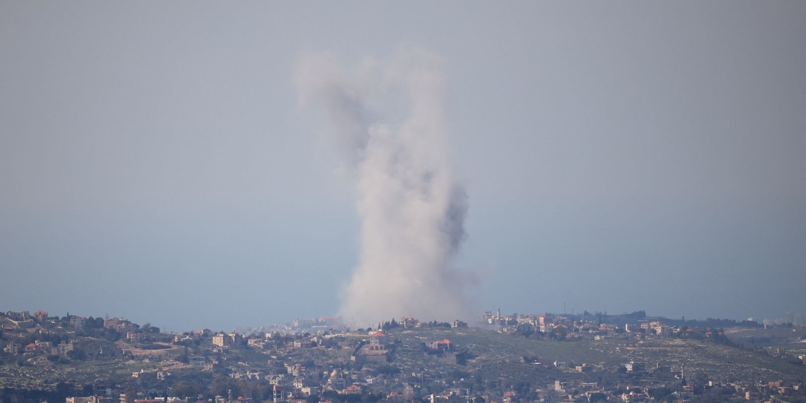 Brasil condena ataques no Oriente Médio e acompanha situação de brasileiros em Dubai