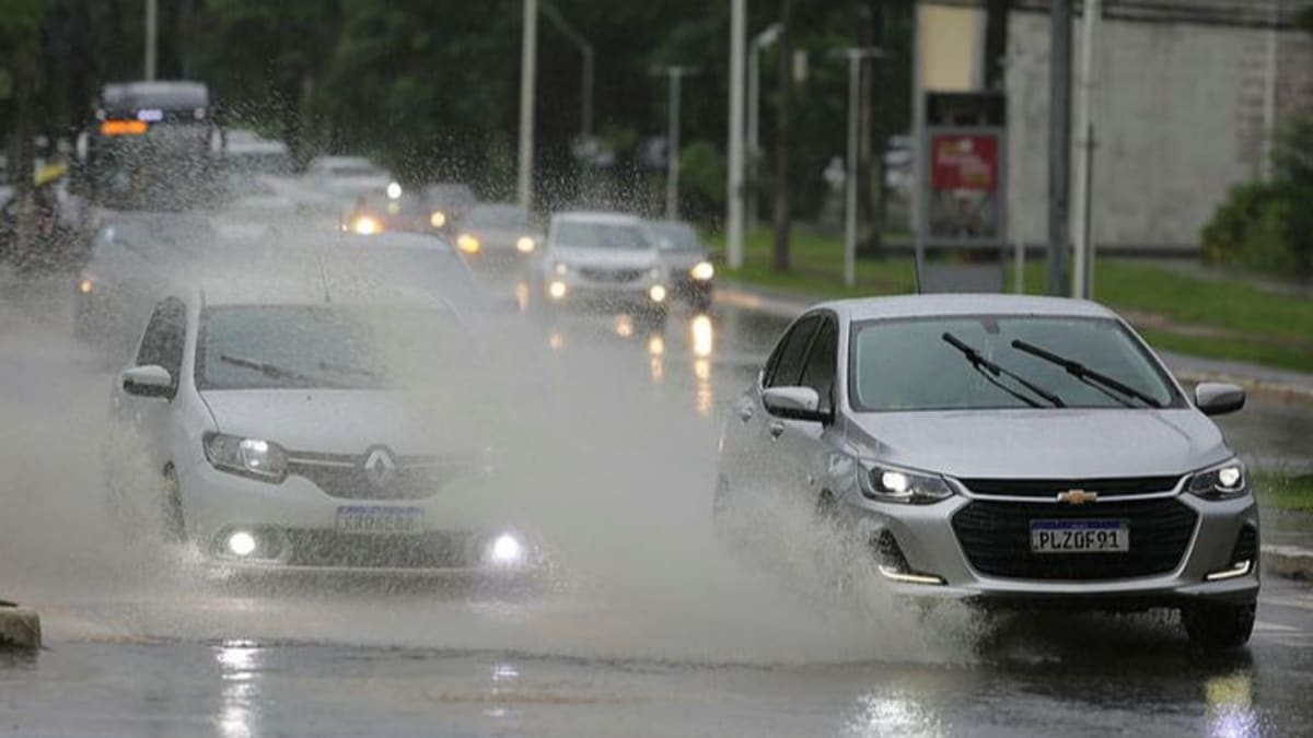 Chuva intensa persiste em Salvador até sexta-feira; melhora começa no fim de semana