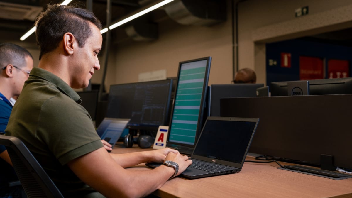 Drogarias Araujo amplia investimentos em tecnologia e abre vagas em TI