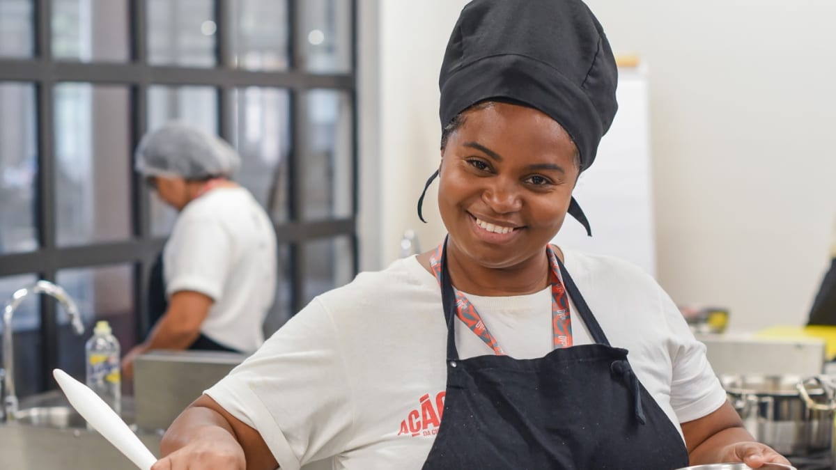 Escola de Gastronomia Social abre inscrições para 60 vagas em cursos gratuitos no Rio de Janeiro