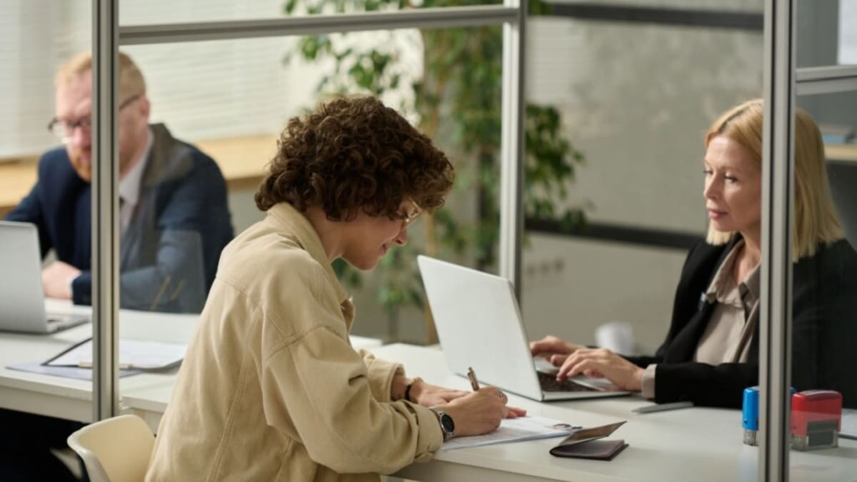 Portugal altera regra para envio de vistos e impacta brasileiros