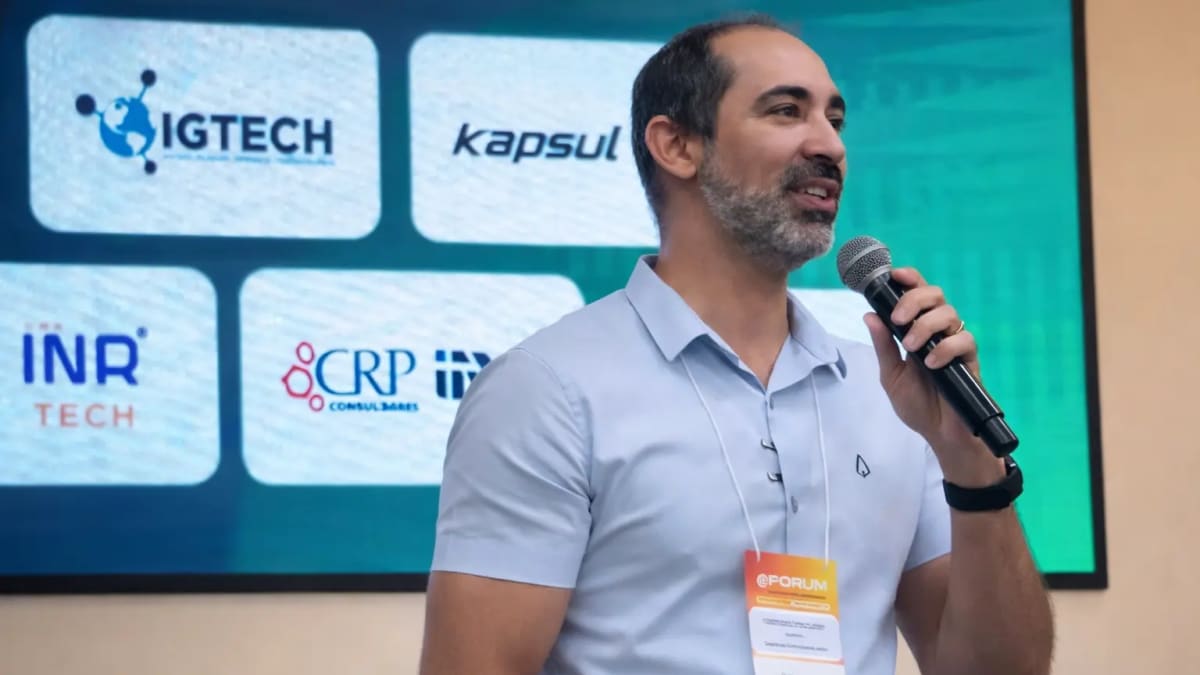 Fórum de Cidades Digitais reúne mais de 50 prefeitos em Senador Canedo para debater inovação na gestão pública