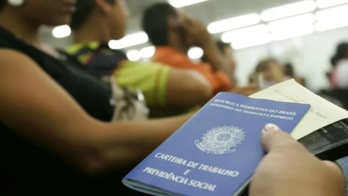 Prefeitura de Salvador oferece 395 vagas de emprego para mulheres em março