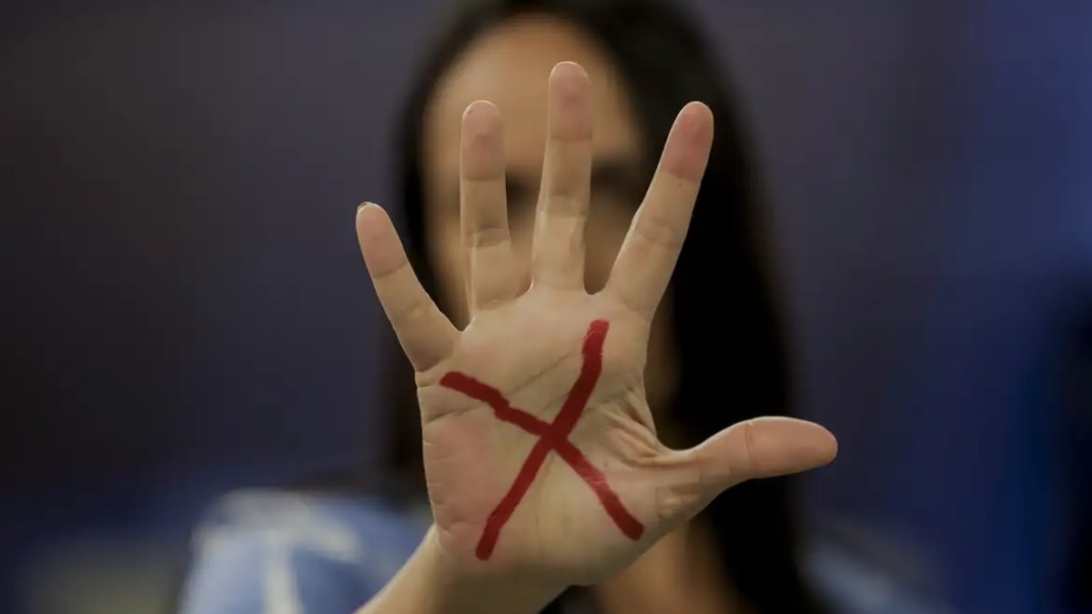 Cartório de Goianápolis adere à campanha Sinal Vermelho contra a violência doméstica