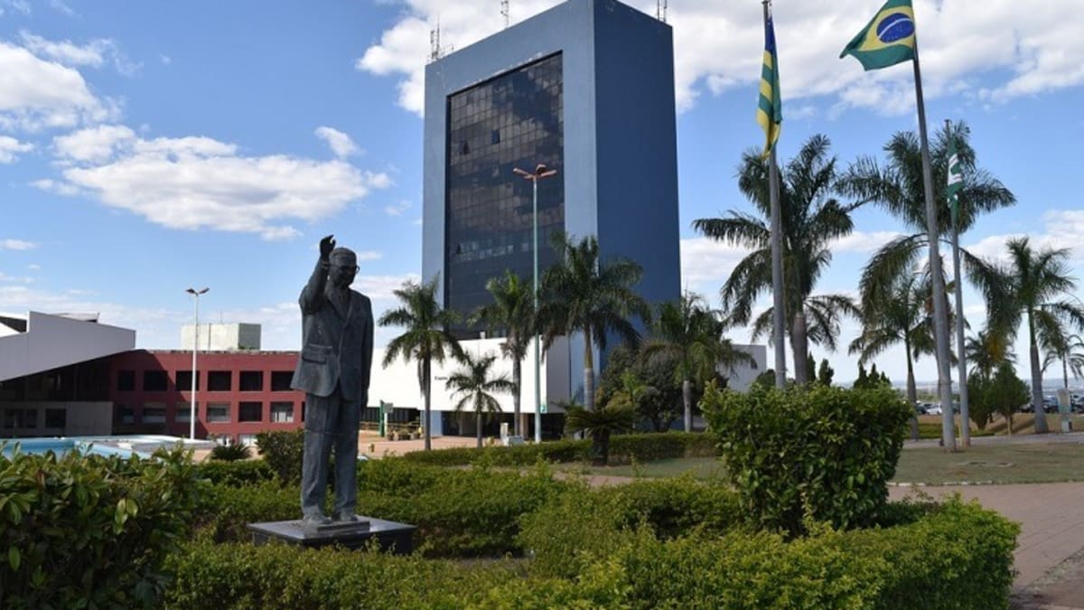 Prefeito de Goiânia propõe reduzir multa para regularização de prédios irregulares de 5.000% para 100%