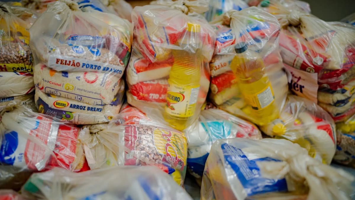 Procon Anápolis identifica variação de até 125% em preços de itens da cesta básica