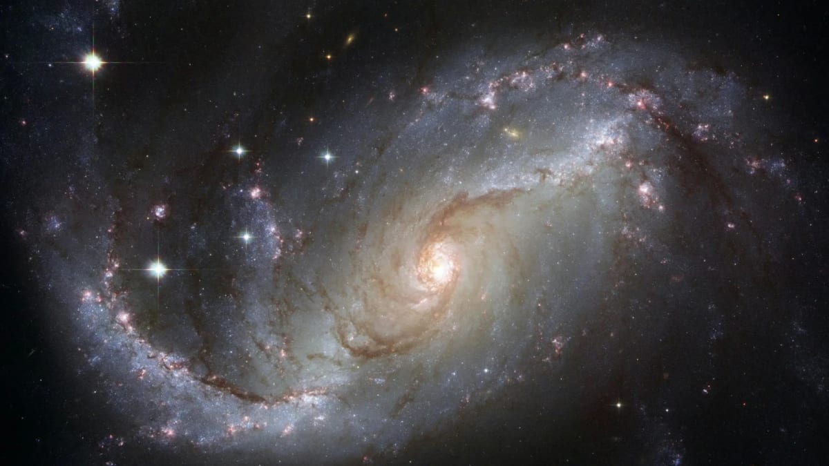 Físico apresenta indícios que reforçam hipótese de universo como simulação computacional