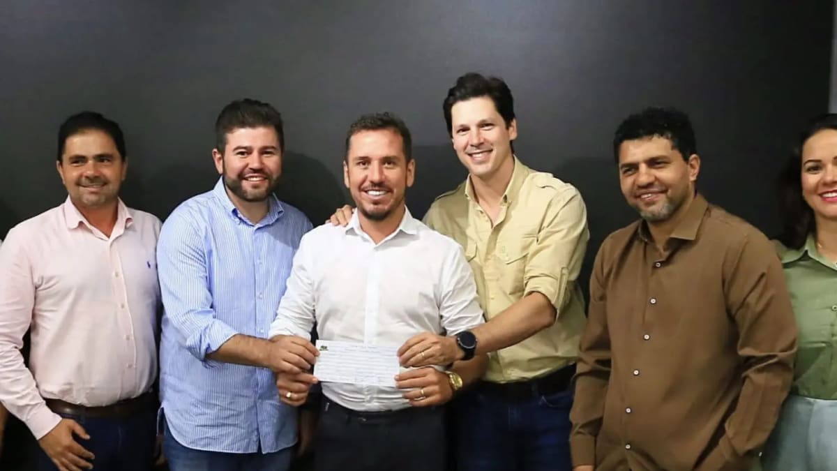 Prefeito de Ouro Verde de Goiás deixa PL e se filia ao MDB