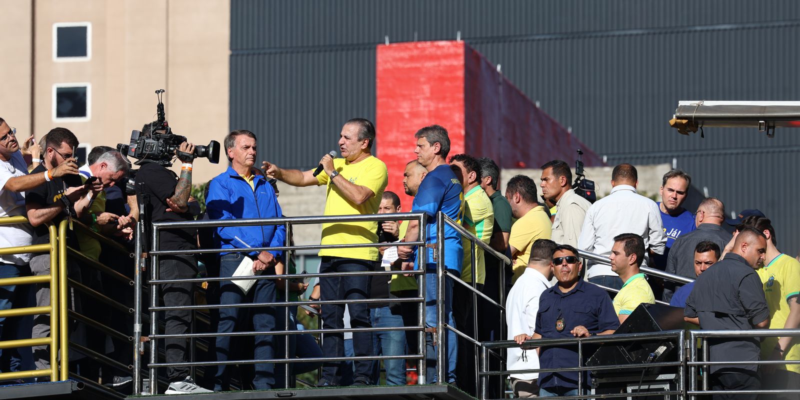 Alexandre de Moraes vota para que Silas Malafaia vire réu no STF