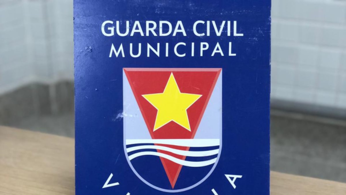 Guarda Civil de Vitória detém homem suspeito de tentar furtar fios no Centro Cultural Esportivo