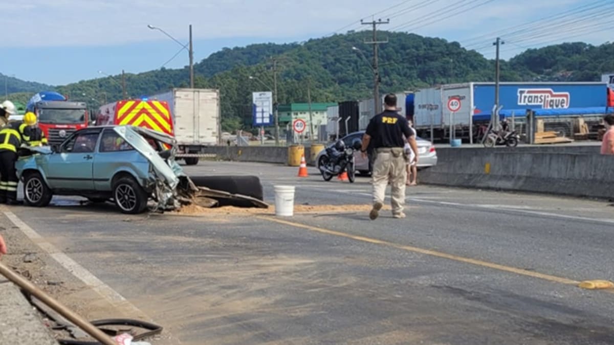 Acidente na BR-280 deixa duas pessoas feridas em Guaramirim