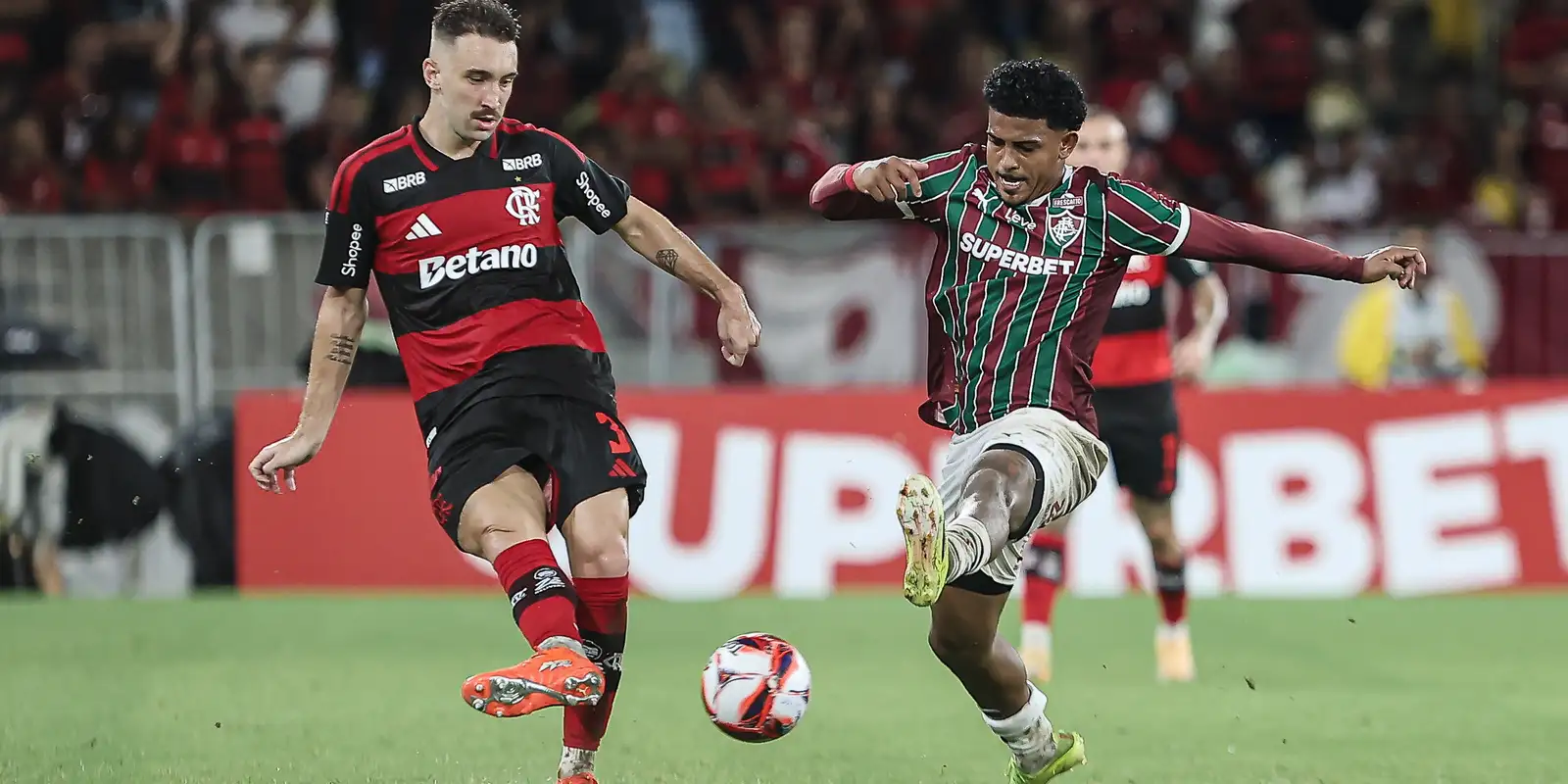 Fluminense e Flamengo decidem Campeonato Carioca no Maracanã