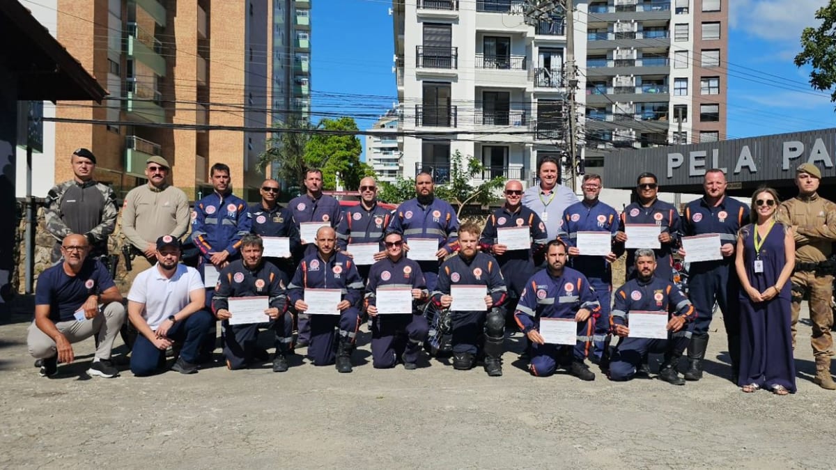 Santa Catarina conclui primeira turma do Curso de Motolância do SAMU