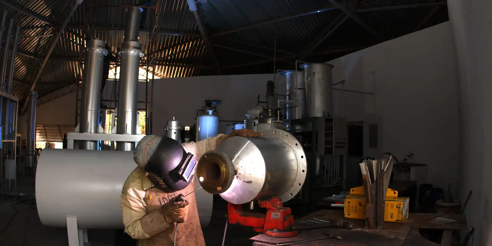 Indústria de transformação cresce em janeiro apesar de desafios