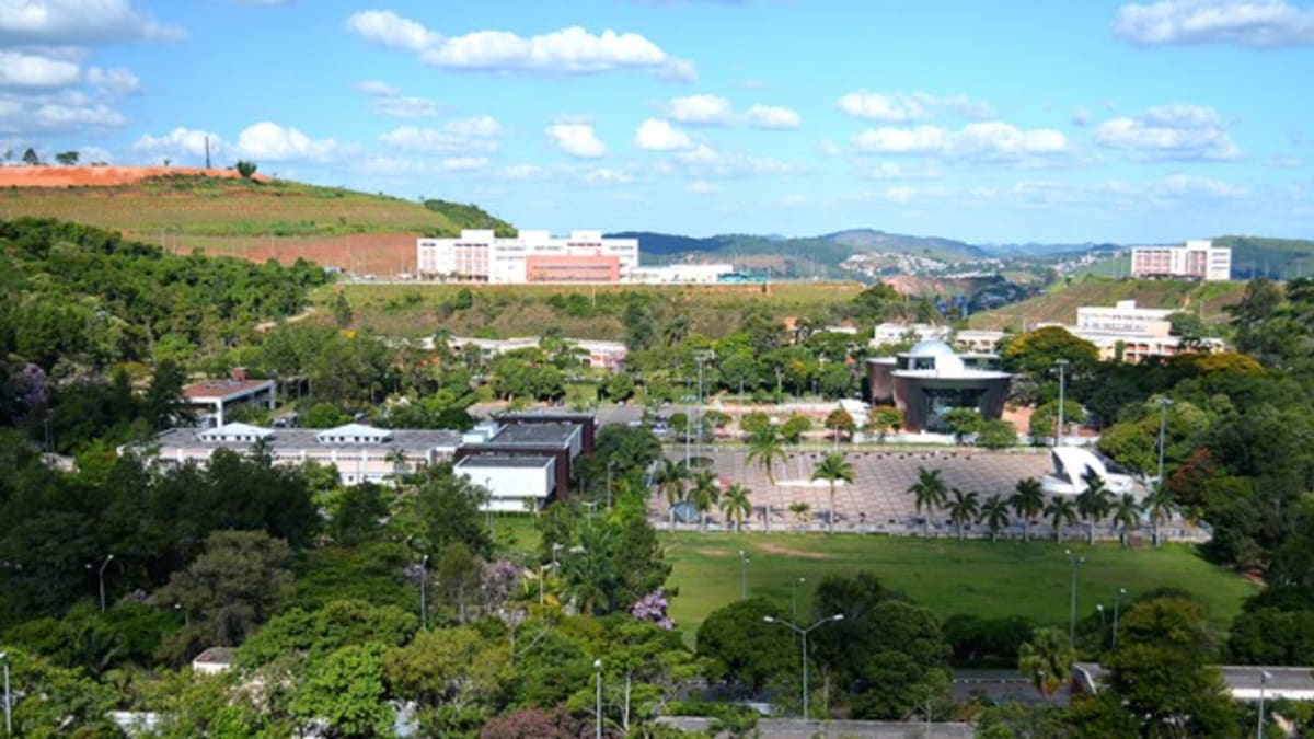 Aulas em Juiz de Fora retornam após temporal que deixou 65 mortos
