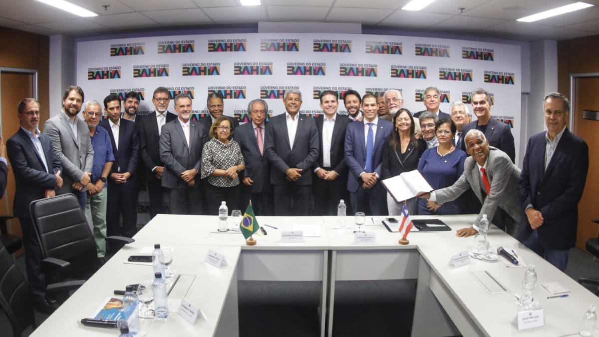 Presidente da Câmara se compromete a pautar projetos do cacau para a Bahia
