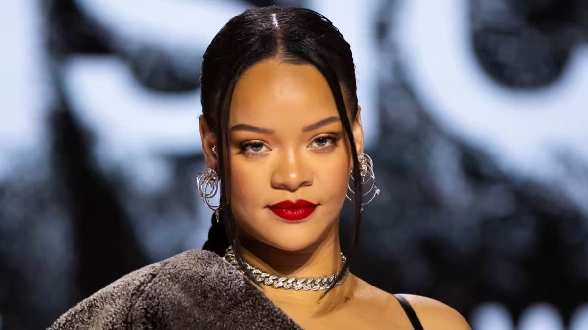 Rihanna deixa Los Angeles após tiroteio em sua mansão em Beverly Hills