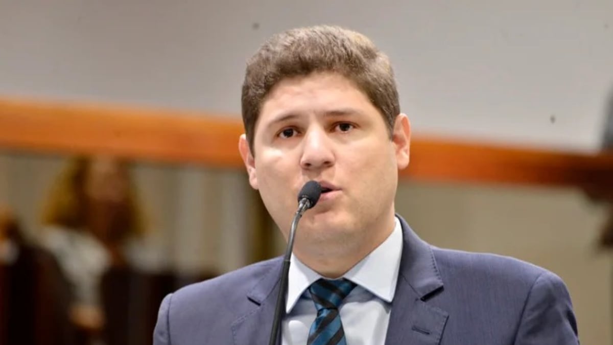 Lucas Calil anuncia pré-candidatura a deputado federal pelo PRD–Solidariedade