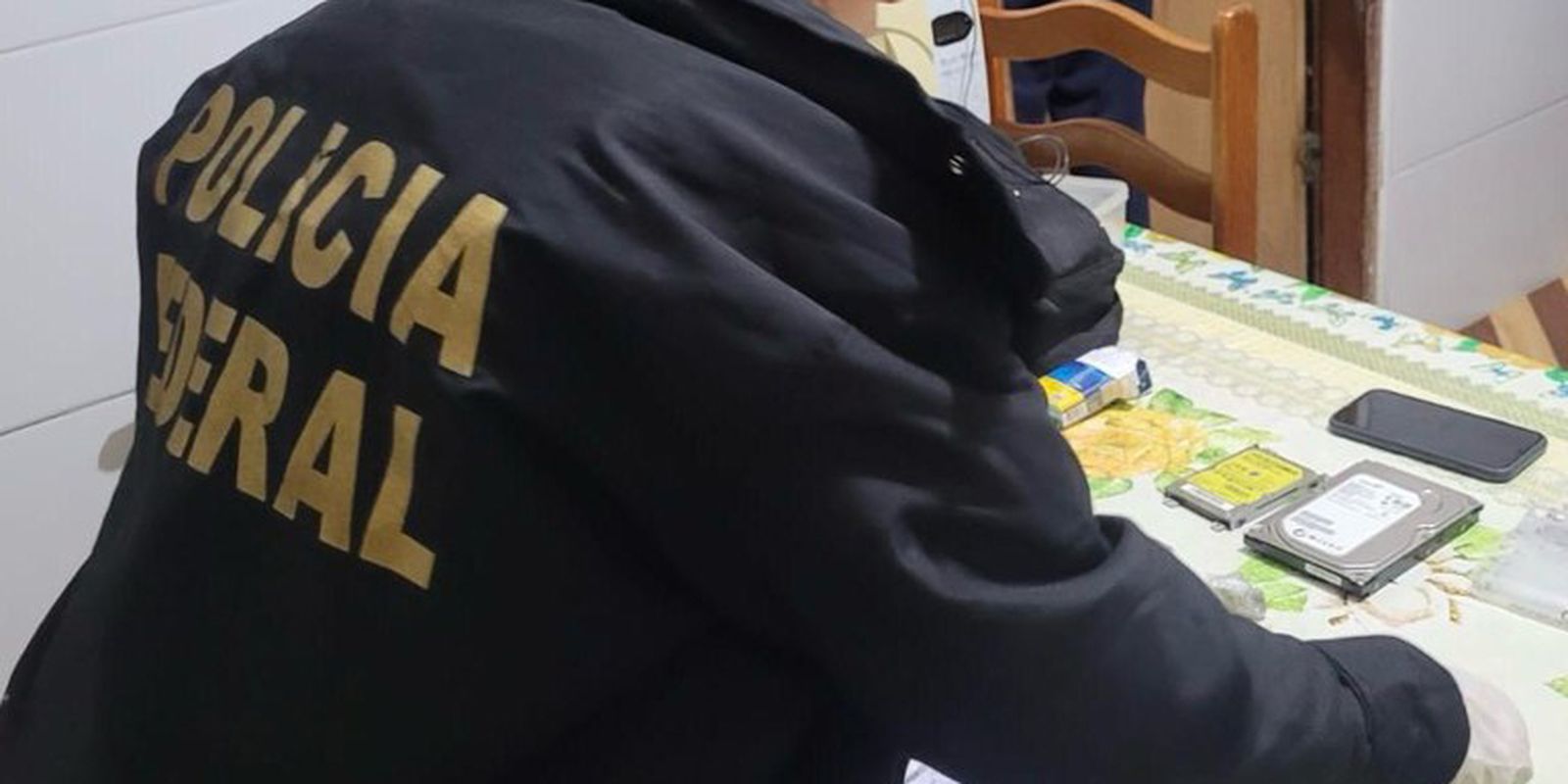 Polícia Federal combate discriminação racial e apologia ao nazismo na internet