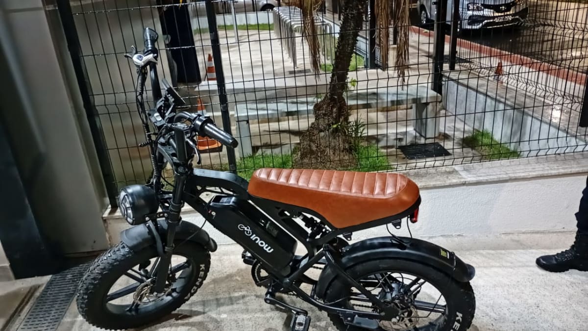 Três homens são detidos após furto de bicicleta elétrica em Vitória
