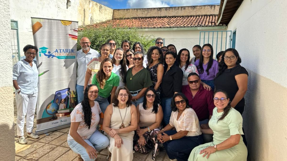 Professores de Ourolândia participam de formação sobre uso do jornal na sala de aula