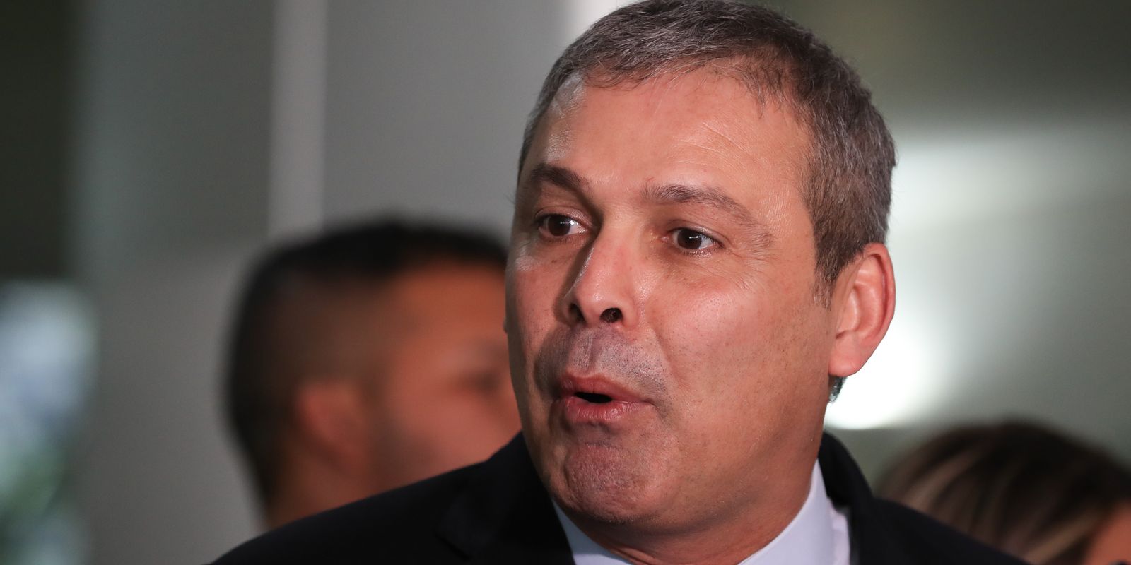 Deputado questiona reajuste na conta de energia no Rio de Janeiro